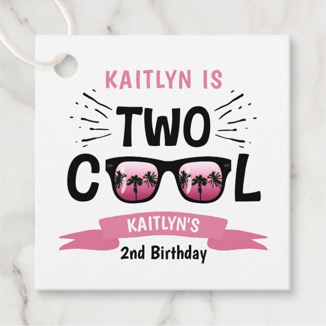 Två Coolor Flickor, andra födelsedagen Gåvor Etiketter (Framsida)