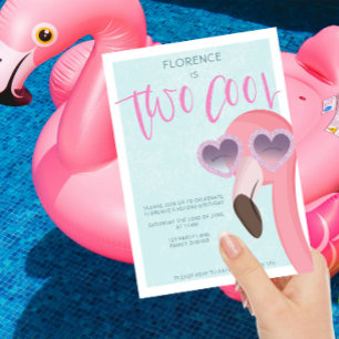 Två Coolor   Tropiskt sommarflamingo-födelsedag Inbjudningar
