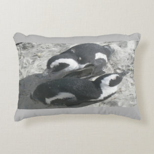 Två Cute Penguins accentfyllning Prydnadskudde