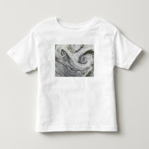 Två cyclones som bildas i tandema söder av t shirt