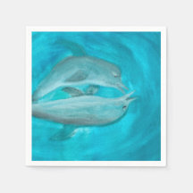 Två delfiner som spelar upp Vild och är fria i hav