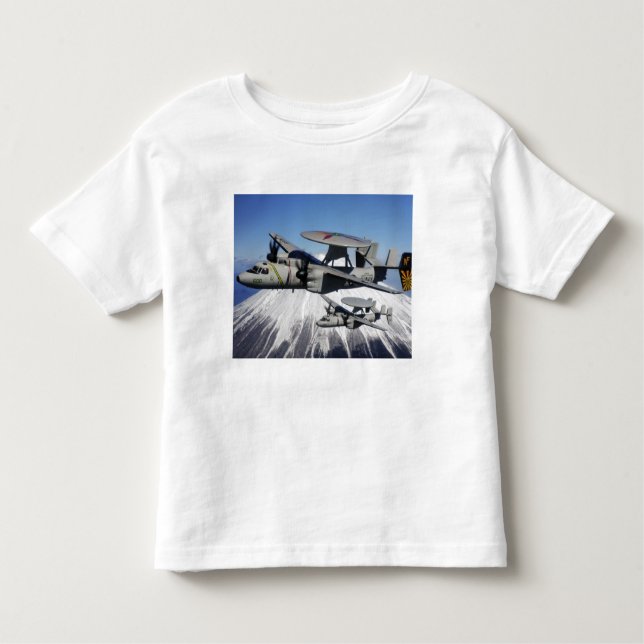 Två E-2C Hawkeyes flyger Tee Shirt (Framsida)