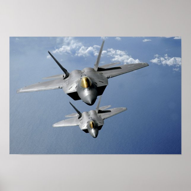 Två F-22 Raptors flyger över Stilla havet 2 Poster (Framsidan)