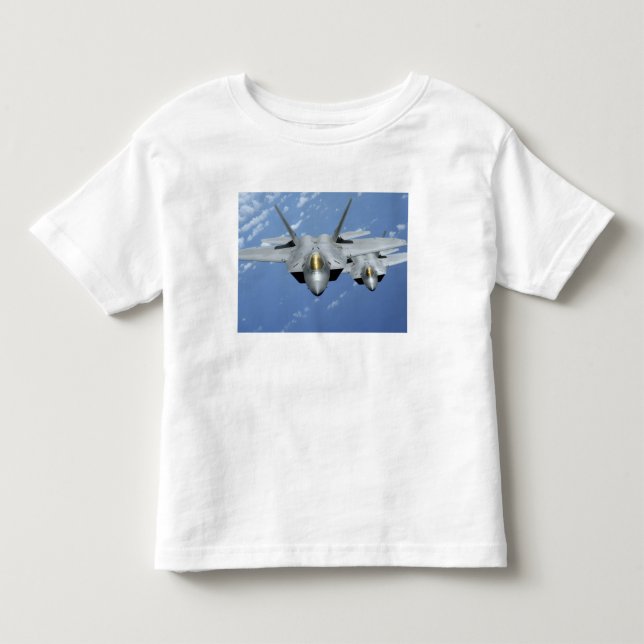 Två F-22 Raptors flyger över Stilla havet 2 T Shirt (Framsida)
