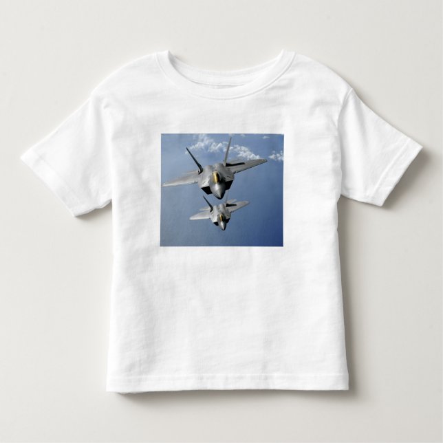 Två F-22 Raptors flyger över Stilla havet T Shirt (Framsida)