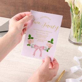 Två Finare Bow-Blommigtar på födelsedagen