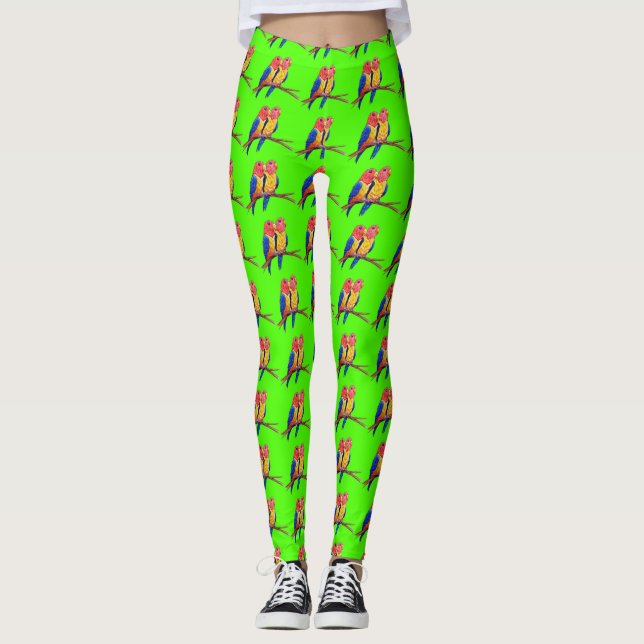 Två glada papegojor på en sittpinne dansar leggings (Framsida)