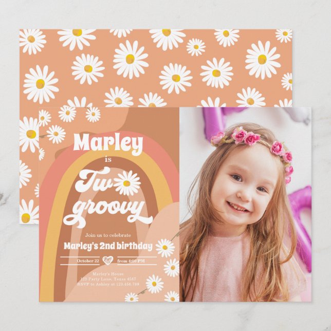 Två Groovy andra födelsedagen andra Retro Boho- Da Inbjudningar (Fram/baksida)