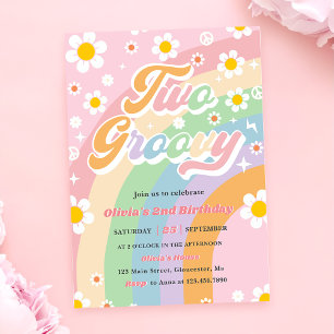 Två Groovy Daisy Regnbåge 2:a födelsedagen Party Inbjudningar