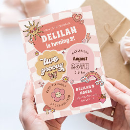 Två Groovy Retro Daisy Rainbow Girl 2:a födelsedag Inbjudningar