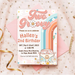 Två Groovy Retro Daisy Regnbåge 2:a födelsedag Inbjudningar