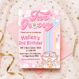 Två Groovy Retro Daisy Regnbåge 2:a födelsedag Inbjudningar