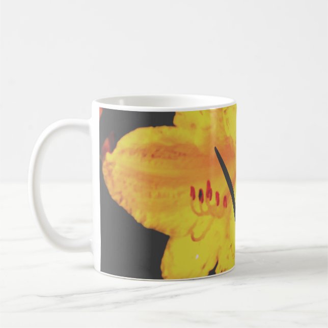Två gula blommor kaffemugg (Vänster)