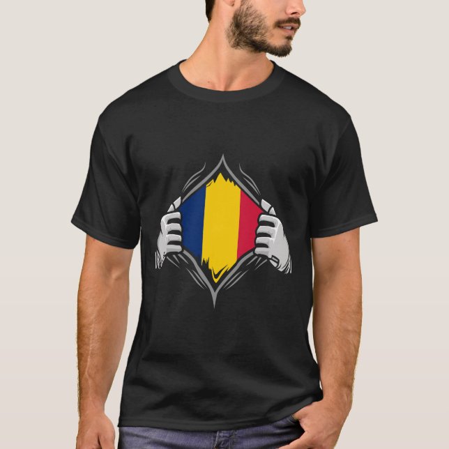 Två Händer Ripping Revealing Flagga of Tchad T Shirt (Framsida)