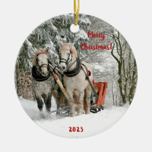 Två hästar och Sleigh i Snö Ceramic Ornament