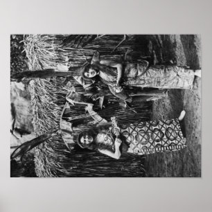Två hawaianska kvinnor med Ukalalees fotograferar Poster