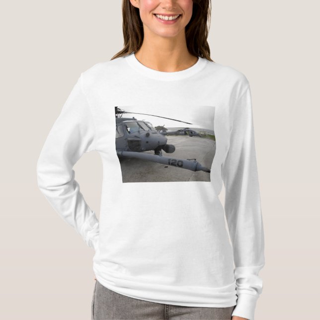 Två HH-60G-groparker Tee Shirt (Framsida)