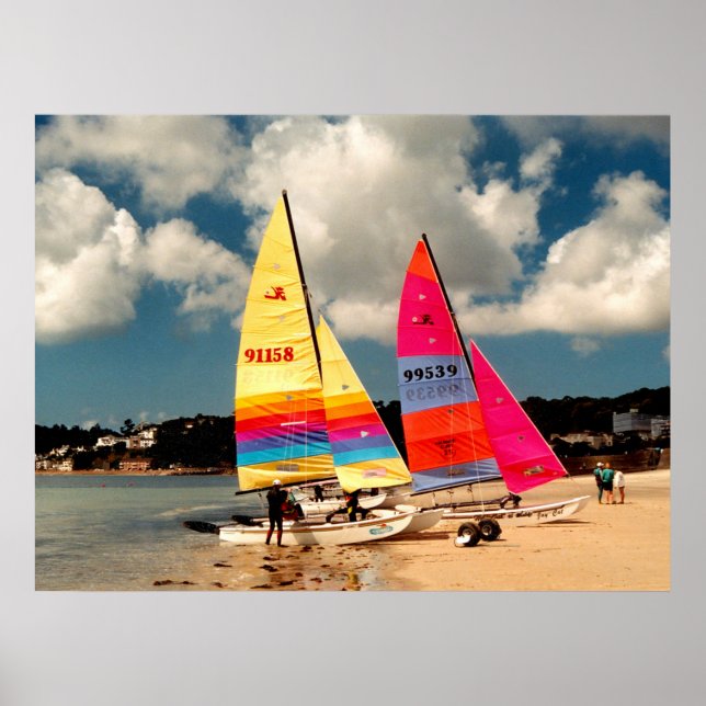 Två Hobie catamarans St Aubins strand Poster (Framsidan)