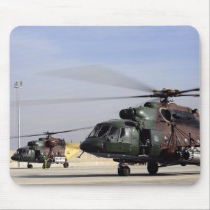 Två irakiska helikoptrar för höft Mi-17 Musmatta