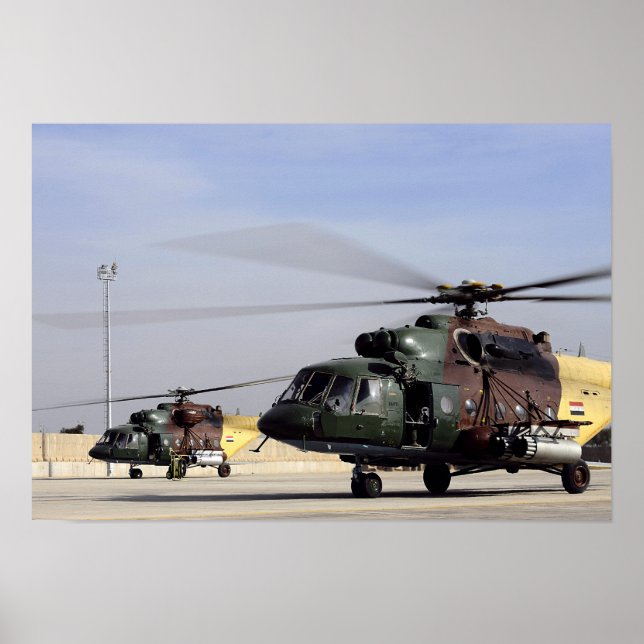 Två irakiska Mi-17 Hip-helikoptrar Poster (Framsidan)