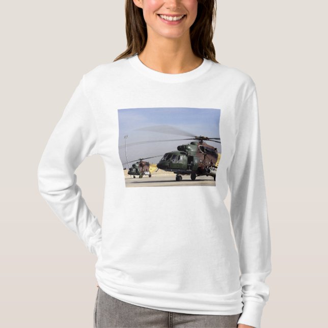 Två irakiska Mi-17 Hip-helikoptrar T-shirt (Framsida)