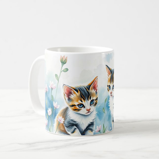Två kittens i en Blommigt Blomsterträdgård Kaffemugg (Framsida vänster)
