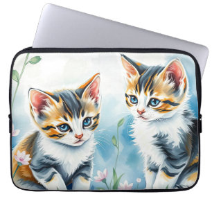 Två kittens i en Blommigt Blomsterträdgård Laptop Fodral