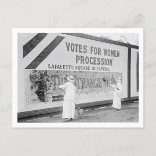 Två kvinnor som förbereder en Poster 1914 Vykort