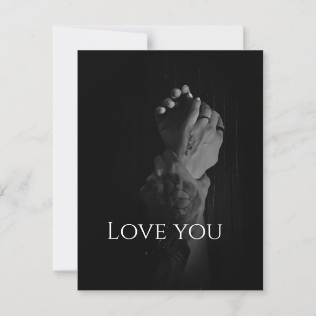 Två kvinnors Händer som hålls av en mans Anteckningskort (Framsida)