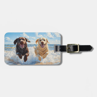 Två Labrador Retriever på strand Bagagebricka