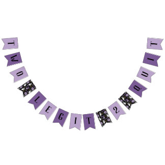 Två Legit att avsluta andra födelsedagsbanderollen Vimplar