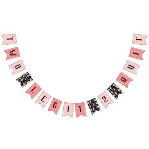 Två Legit att avsluta andra födelsedagsbanderollen Vimplar