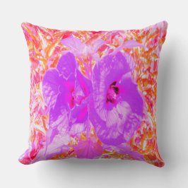 Två Lila och Shock rosa Plum Crazy Hibiscus på Red Kudde