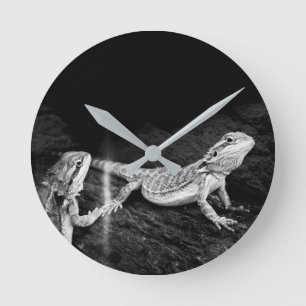 Två Lizards Rund Klocka
