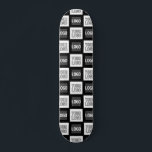 Två Logotyper eller Bilder som repeterar Mönster Mini Skateboard Bräda 18,5 Cm<br><div class="desc">Modern tittar upprepande logotyp mönster.</div>