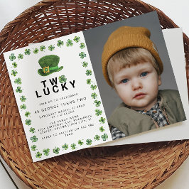 Två Lucky Shamrock Foto 2-års födelsedagsfest Inbjudningar