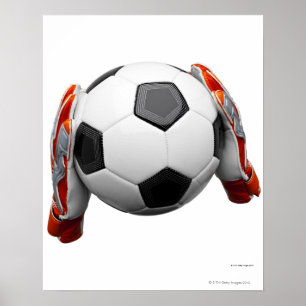 Två målordnare som håller fotboll poster