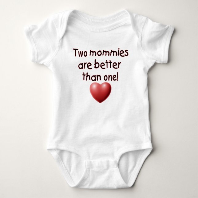 Två mammor är bättre än en baby t shirt (Framsida)