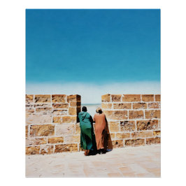 Två Manar som skjuter över muren mot Bright Blå hi Perfect Poster