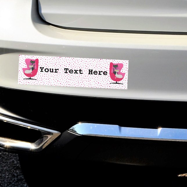 Två moderna rosa stolar med katter på prickig bakg bildekal (Two cats sitting in vintage pink chair on pink polka dots on white bumper sticker for car.)