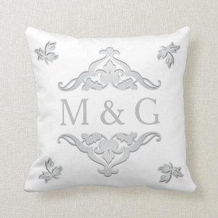 Två Monograms med Scrollwork och löv A24 Kudde