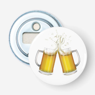 Två mugg med lätt öl. flasköppnare
