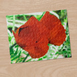 Två orientaliska poppies Flower Photo Pussel<br><div class="desc">En kraftig bryggning driver två orientaliska poppies in i ram, deras pulserande, vävnadsinriktade, pappra, röda orangar som riktas mot högerna. Skaldjupet i fält och solljus gör att löv och gräs i bakgrunden är en mängd olika inpräglade ljusa gröntar. Den ljusa bakgrunden gör att den röda orangen och verkligen av de...</div>