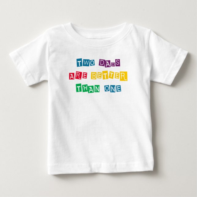 Två pappor är bättre än en t shirt (Framsida)