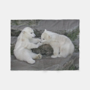 Två Polar Bear Unge Fleecefilt