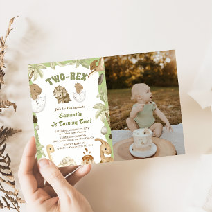 Två Rex Dinosaur Boy 2 Birthday Party Photo Inbjudningar