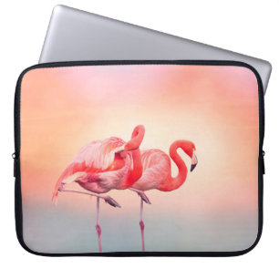 Två Rosa flamingos i vatten vid sunsetflamingo. Laptop Fodral