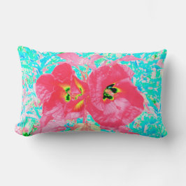 Två Rosy Red Coral Plum Crazy Hibiscus på Aqua Lumbarkudde