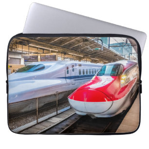 Två Shinkansen vid Tokyo Station Laptop Fodral
