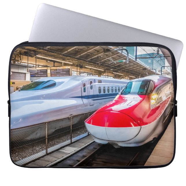 Två Shinkansen vid Tokyo Station Laptop Fodral (Framsidan)